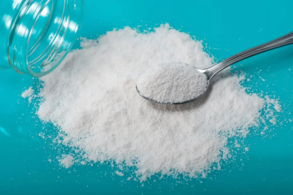 protein powder on blue background
protein supplements without artificial sweeteners